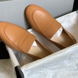 BRAND NEW Everlane- Day Loafer